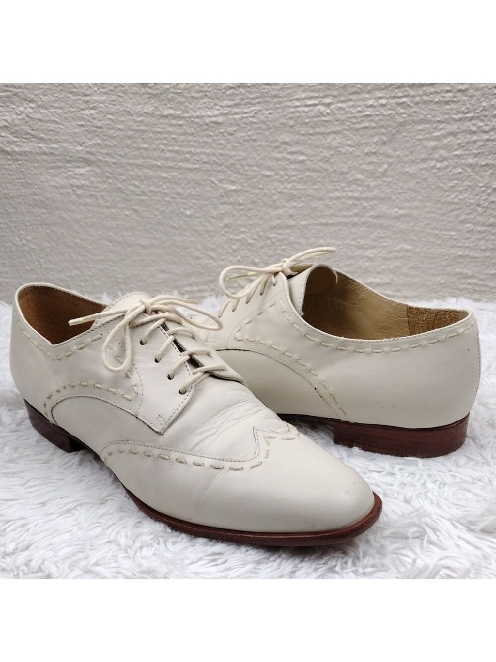 Kenneth Cole New York Cream Leather Stitched Square Toe Lace Up Oxford Shoe
